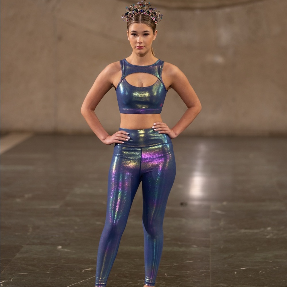 Iridescent Blue Women's Sports Bra and Leggings Set